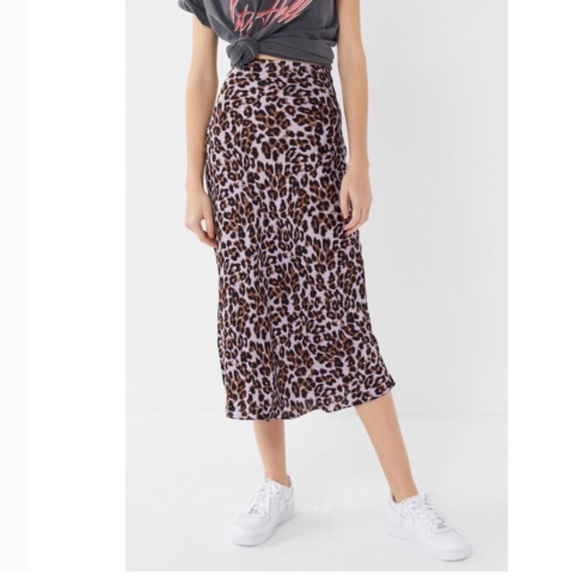 Urban Outfitters Lilac Leopard Skirt - Picture 2 of 3